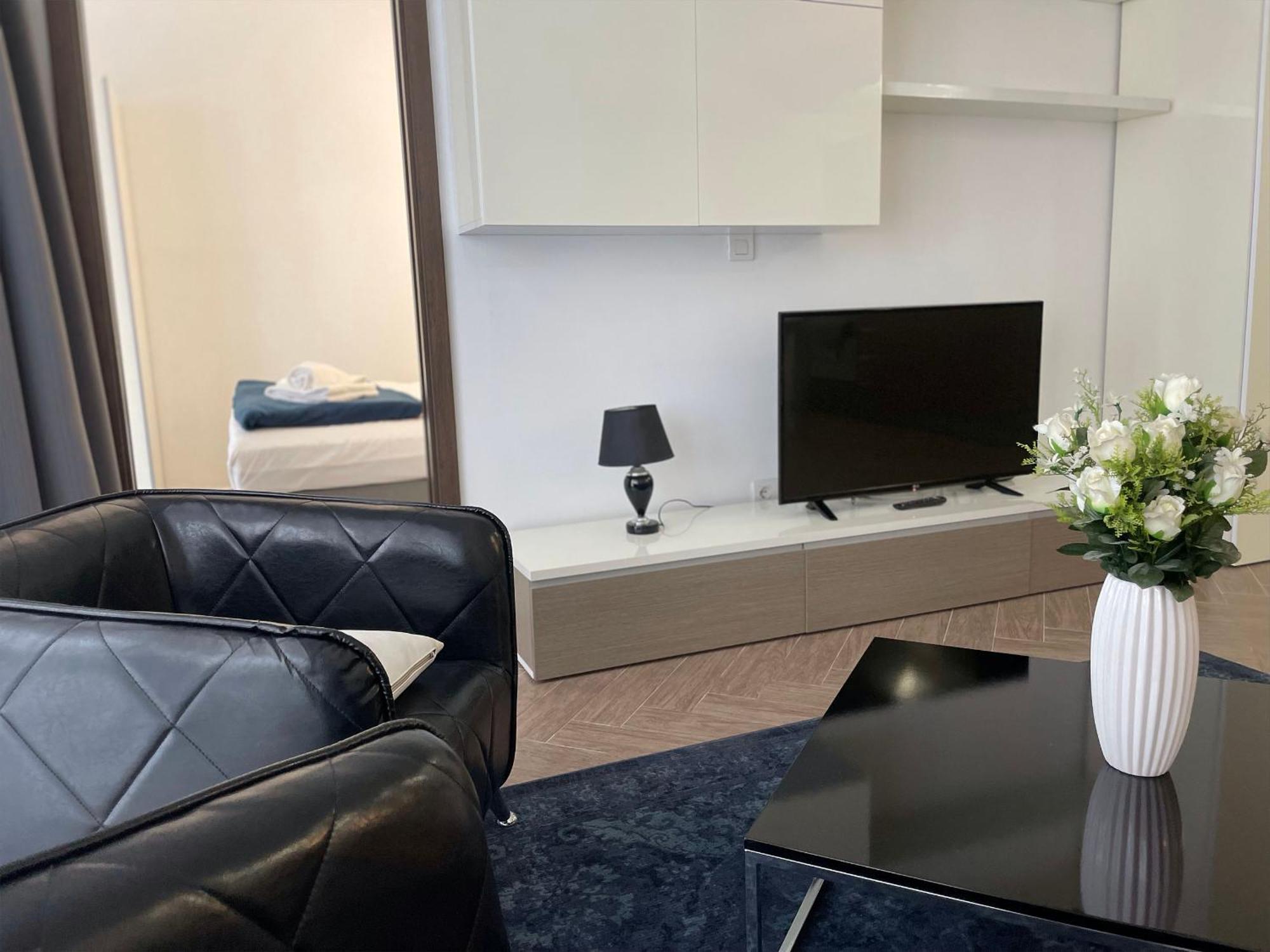 Smart Carrara Apartments — Photos 1